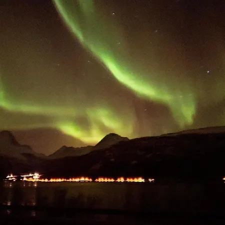 Saana Aurora Panorama Feriehus Kilpisjärvi
